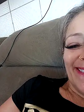 Snapshot of marcialoira chatting on January 6, 12:53 pm marcialoira online show from January 6, 12:53 pm