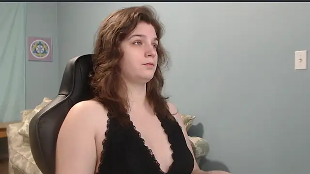 Snapshot of TreeJeanne chatting on January 1, 5:33 pm TreeJeanne online show from January 1, 5:33 pm