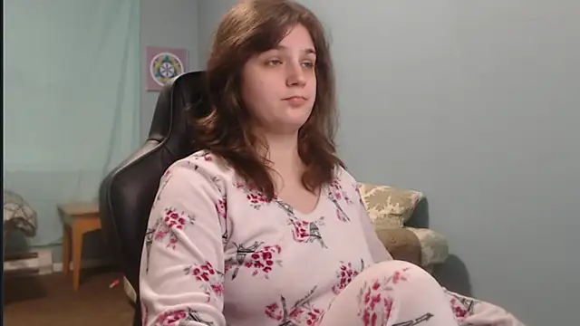 Snapshot of TreeJeanne chatting on February 5, 10:44 pm TreeJeanne online show from February 5, 10:44 pm