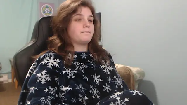 Snapshot of TreeJeanne chatting on February 7, 4:16 am TreeJeanne online show from February 7, 4:16 am