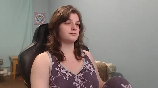 Snapshot of TreeJeanne chatting on February 9, 3:11 am TreeJeanne online show from February 9, 3:11 am