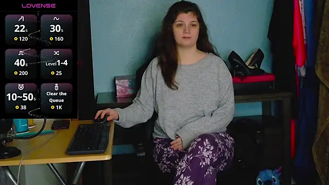 TreeJeanne online show from November 18, 2:28 am