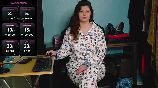 TreeJeanne online show from November 21, 2:43 am