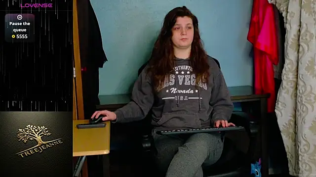 TreeJeanne online show from March 21, 1:58 pm