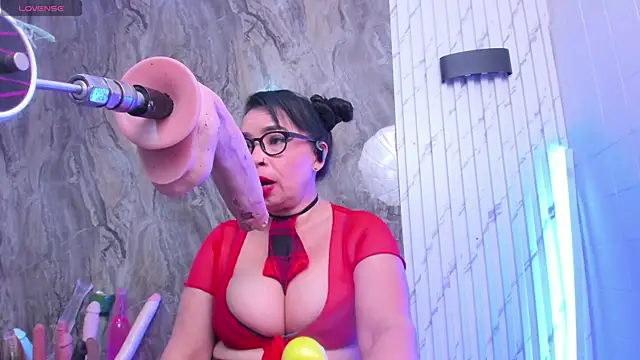 annie wigg online show from November 24, 3:39 am