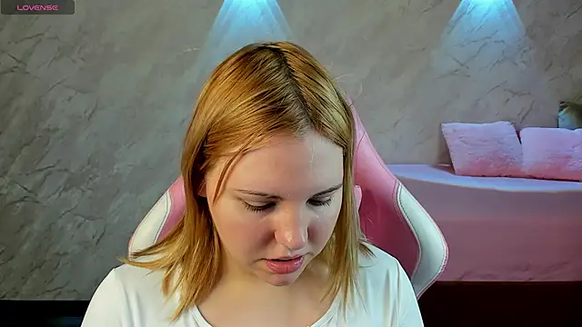 Stacy Luv online show from February 2, 9:08 am