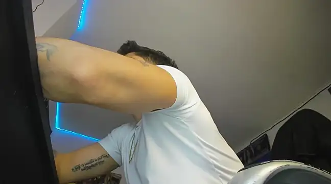 charlie hotxxx online show from February 17, 12:32 am