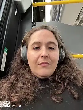 Snapshot of sylviahhh chatting on April 5, 2:25 pm sylviahhh online show from April 5, 2:25 pm