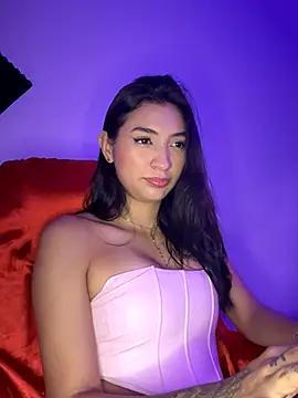 Snapshot of _Aura- chatting on September 28, 2:28 am Aura- online show from September 28, 2:28 am