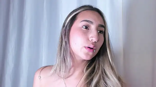 Snapshot of _Emma_Valka chatting on December 27, 12:39 am  Emma Valka online show from December 27, 12:39 am