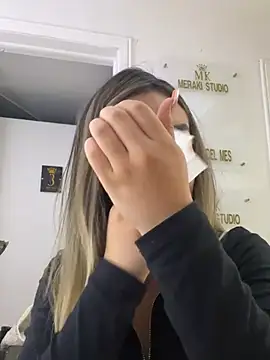 Snapshot of _Emma_Valka chatting on February 1, 9:29 pm  Emma Valka online show from February 1, 9:29 pm