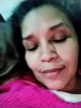 Snapshot of Alma_Sexyy chatting on December 18, 11:22 pm Alma Sexyy online show from December 18, 11:22 pm