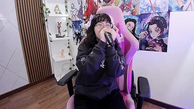 Purplee Baby online show from December 4, 9:24 pm