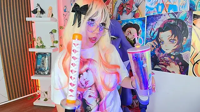 Snapshot of Purplee_Baby chatting on November 1, 11:51 pm Purplee Baby online show from November 1, 11:51 pm