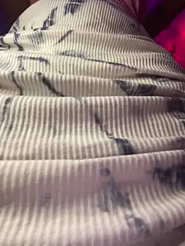 Snapshot of Cherrytowild chatting on October 17, 5:32 am Cherrytowild online show from October 17, 5:32 am