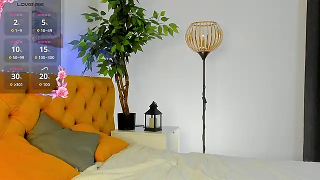 Snapshot of Naomi_B1ack chatting on March 28, 12:32 am Naomi B1ack online show from March 28, 12:32 am