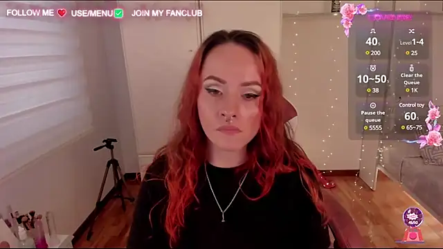 Snapshot of Domina_Deivis chatting on February 5, 1:11 pm Domina Deivis online show from February 5, 1:11 pm