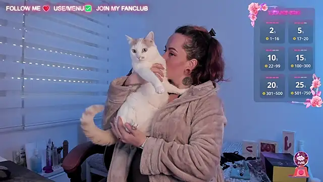 Snapshot of Domina_Deivis chatting on February 19, 9:17 am Domina Deivis online show from February 19, 9:17 am