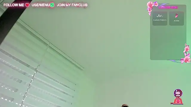 Snapshot of Domina_Deivis chatting on February 21, 9:13 am Domina Deivis online show from February 21, 9:13 am