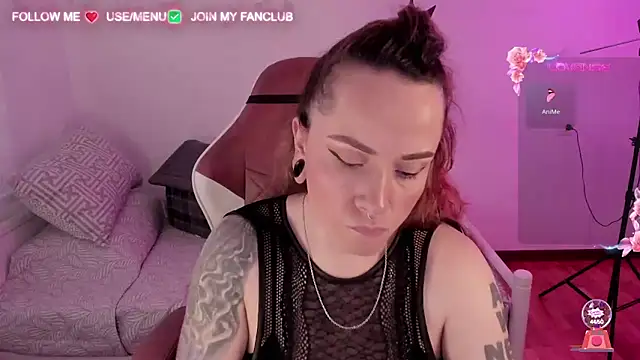 Snapshot of Domina_Deivis chatting on March 19, 10:11 am Domina Deivis online show from March 19, 10:11 am