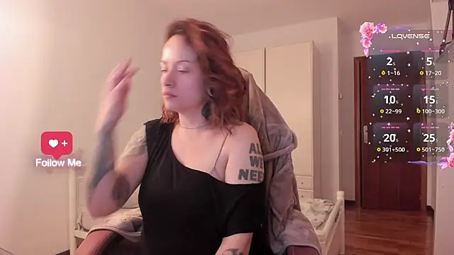 Snapshot of Domina_Deivis chatting on October 19, 5:30 am Domina Deivis online show from October 19, 5:30 am