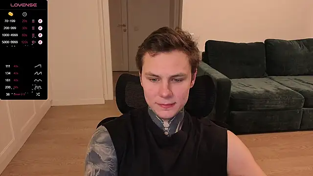 Snapshot of Lechery_boy chatting on January 17, 12:43 pm Lechery boy online show from January 17, 12:43 pm