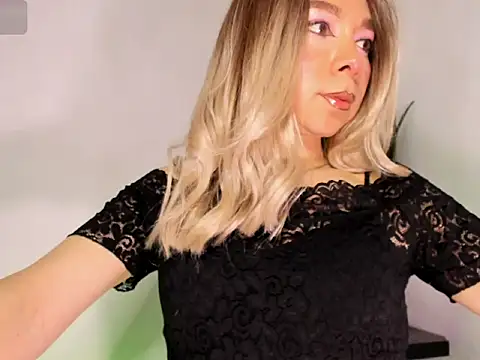 victoria qq online show from October 25, 8:36 pm