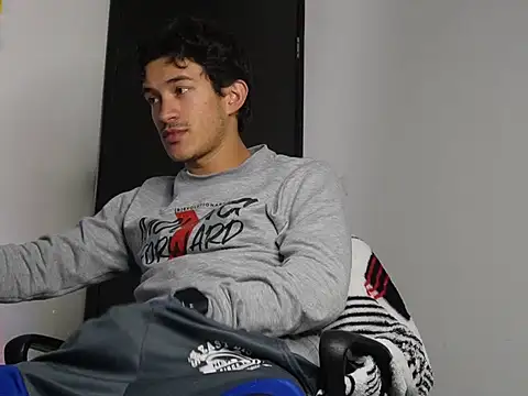 Snapshot of FelipheLive chatting on October 14, 7:09 am FelipheLive online show from October 14, 7:09 am