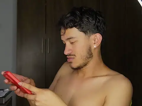 Snapshot of FelipheLive chatting on February 11, 5:23 am FelipheLive online show from February 11, 5:23 am