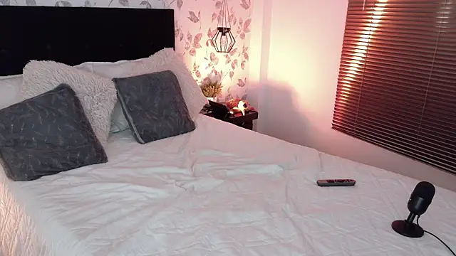 Snapshot of Nathaly-Lopez chatting on March 14, 2:00 pm Nathaly-Lopez online show from March 14, 2:00 pm