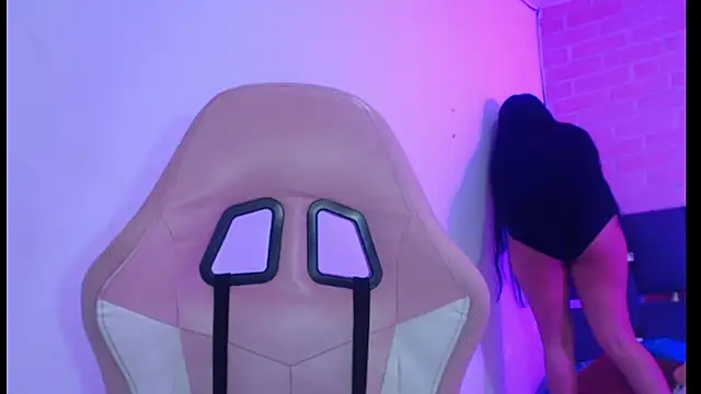 Alizon95 online show from March 31, 7:58 pm