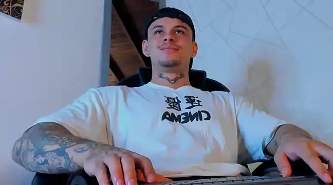 NoahhBrown online show from March 13, 3:22 am