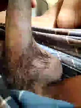 Snapshot of raj0592 chatting on December 3, 2:14 am raj0592 online show from December 3, 2:14 am