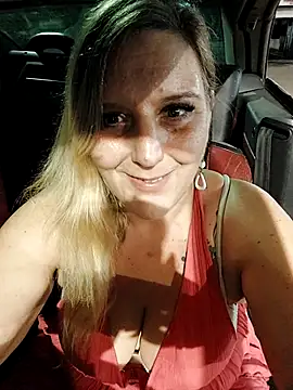 Snapshot of BecciDeluxe chatting on September 20, 8:54 pm BecciDeluxe online show from September 20, 8:54 pm