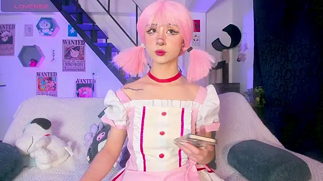 MonxxsLove online show from February 11, 4:39 am