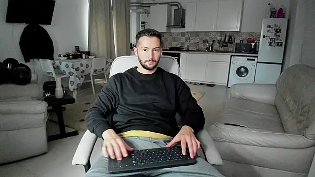 ZackFraser online show from October 6, 2:03 pm