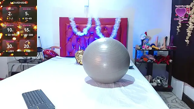 Snapshot of cleopatraa chatting on December 30, 7:53 pm cleopatraa online show from December 30, 7:53 pm