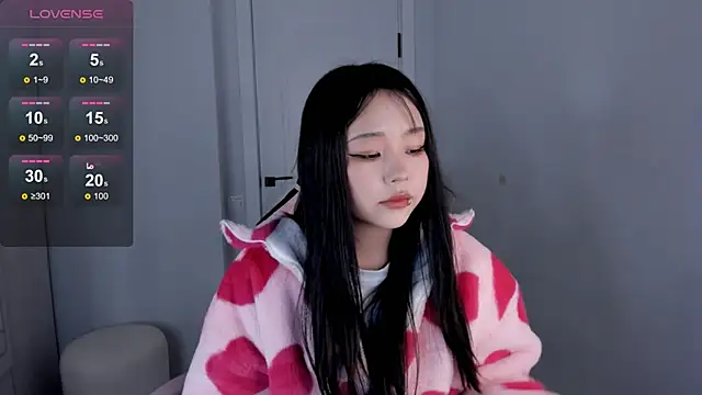 Snapshot of hee_young11 chatting on October 2, 9:55 pm hee young11 online show from October 2, 9:55 pm