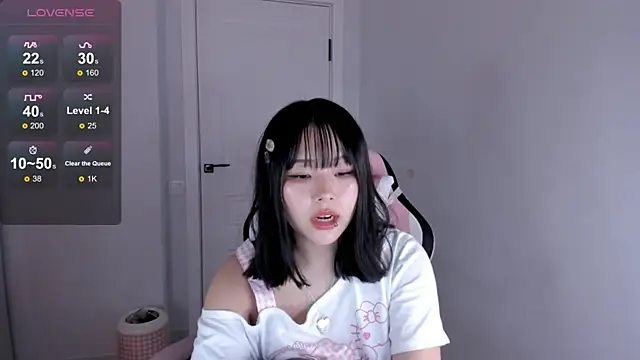 Snapshot of hee_young11 chatting on December 3, 3:58 am hee young11 online show from December 3, 3:58 am