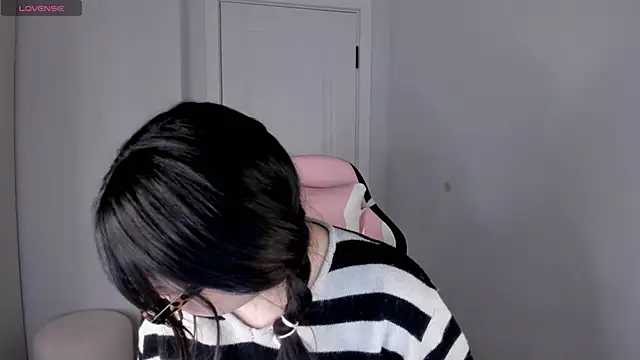 Snapshot of hee_young11 chatting on January 19, 7:23 am hee young11 online show from January 19, 7:23 am