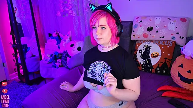 Angel-Lewd-Cake online show from May 8, 7:52 pm