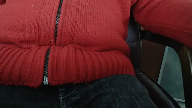 smoothandtiny online show from February 12, 11:51 am