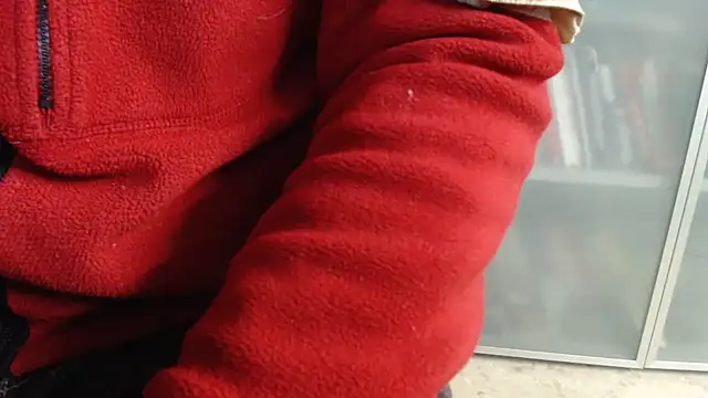 smoothandtiny online show from March 18, 6:36 am