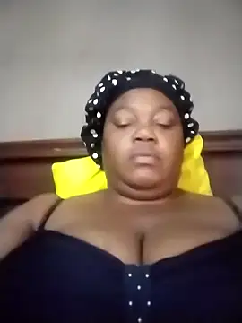 MATUREBUSSTY online show from October 17, 5:21 am