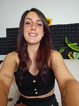 Snapshot of Stefania_PT chatting on April 8, 10:26 am Stefania PT online show from April 8, 10:26 am