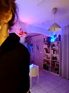 Luna Kitanna online show from November 10, 10:31 pm