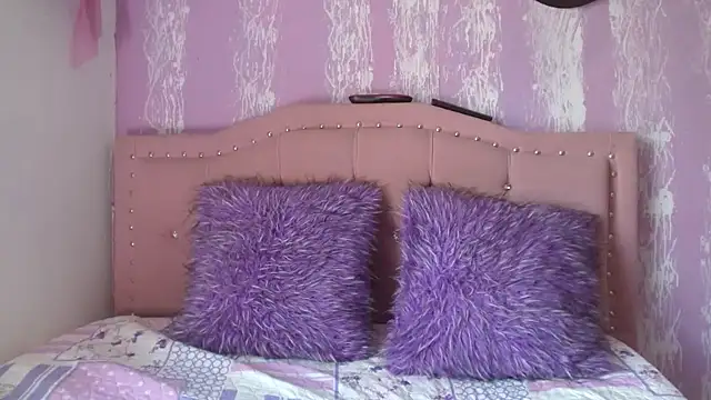 Snapshot of Lilly_macflyy chatting on April 26, 4:26 pm Lilly macflyy online show from April 26, 4:26 pm