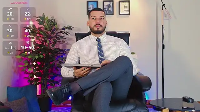 HenryBenso online show from October 13, 6:08 pm