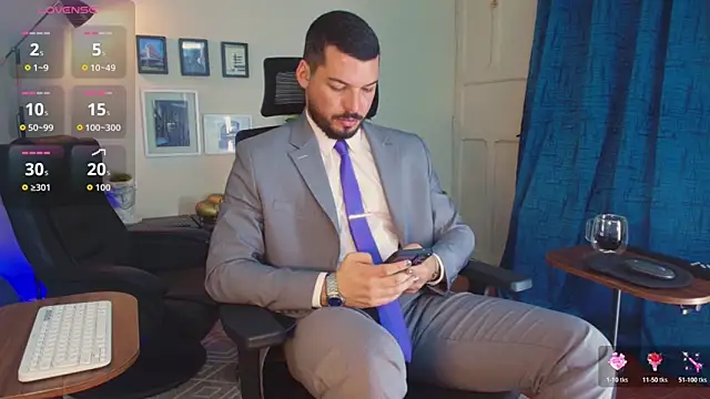 HenryBenso online show from April 25, 5:54 pm