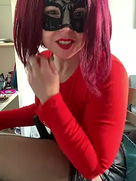 la petite prunette69 online show from January 24, 9:17 am